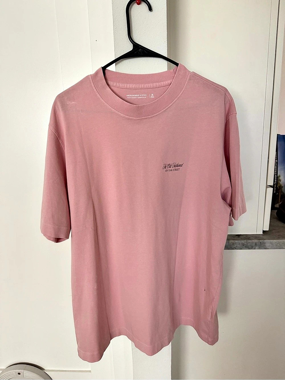 Abercrombie & Fitch Heavyweight Essentials Graphic Tee Pink Medium